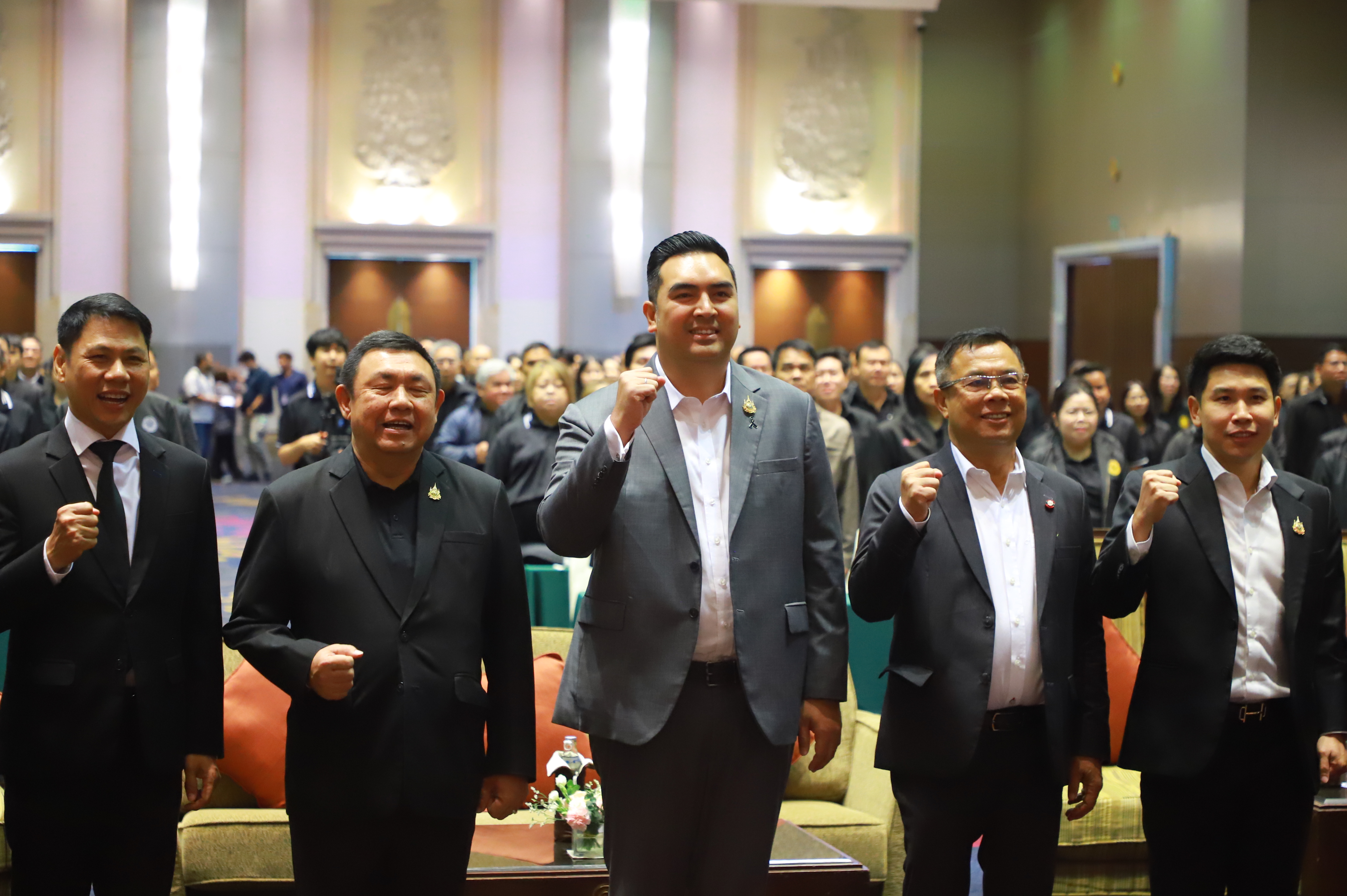 title - รมช.วัชระพล สั่งเร่งดำเนินการ บริหารจัดการที่ดินและดิน มอบสิทธิในที่ดินทำกินให้แก่เกษตรกร
